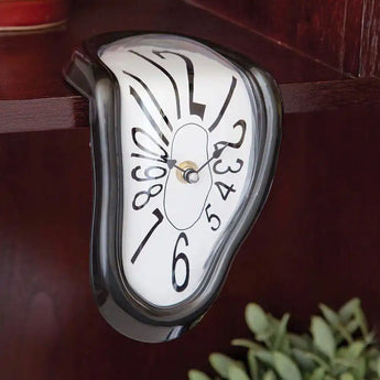 Melting Dali Clock